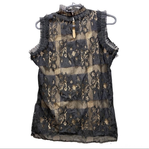 𝅺max Studio Lace Sleeveless Top size S - Picture 2 of 5